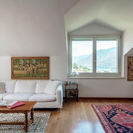 I D'A Charming Penthouse - Lake View- Como- House-130 Mt-2 Double Bedrooms And 2 Double Bathrooms A Spacious Living Room-Full Equipped Kitchen-Private Garden And Terrace-Private Covered Parking Екстер'єр фото