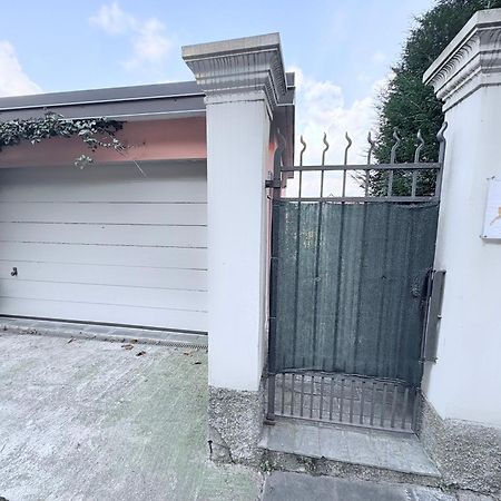 I D'A Charming Penthouse - Lake View- Como- House-130 Mt-2 Double Bedrooms And 2 Double Bathrooms A Spacious Living Room-Full Equipped Kitchen-Private Garden And Terrace-Private Covered Parking Екстер'єр фото