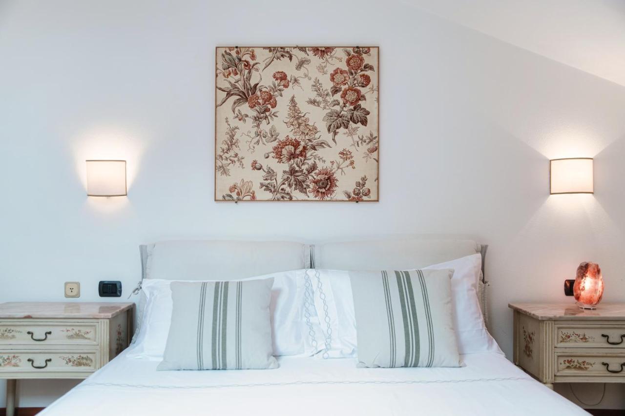 I D'A Charming Penthouse - Lake View- Como- House-130 Mt-2 Double Bedrooms And 2 Double Bathrooms A Spacious Living Room-Full Equipped Kitchen-Private Garden And Terrace-Private Covered Parking Екстер'єр фото