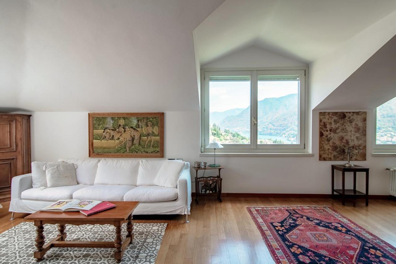 I D'A Charming Penthouse - Lake View- Como- House-130 Mt-2 Double Bedrooms And 2 Double Bathrooms A Spacious Living Room-Full Equipped Kitchen-Private Garden And Terrace-Private Covered Parking Екстер'єр фото